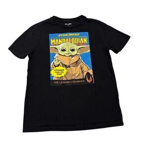 Old Navy Black Star Wars Mandalorian Graphic Shirt Size Youth Medium (8)